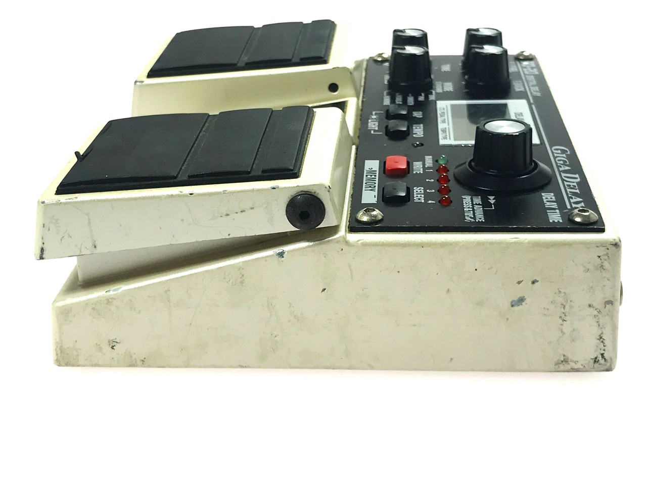 かずBOSS DD-20 ディレイエフェクタージャンク品 Explaining the Appeal of the Discontinued BOSS DD-20 Giga