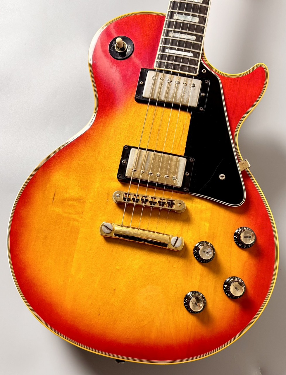 Gibson 【お茶の水大楽器祭り出展品】1977 Les Paul Custom Cherry