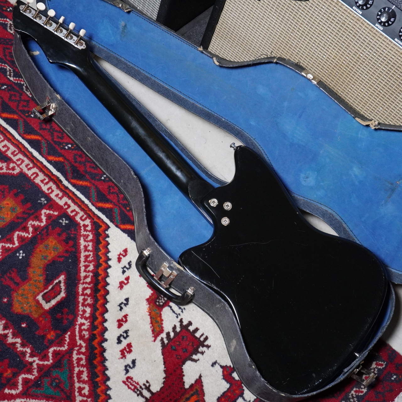 ギター Silvertone 1476 Bobkat BLACK 1960s Silvertone 1476 Bobcat Black – Ish Guitars