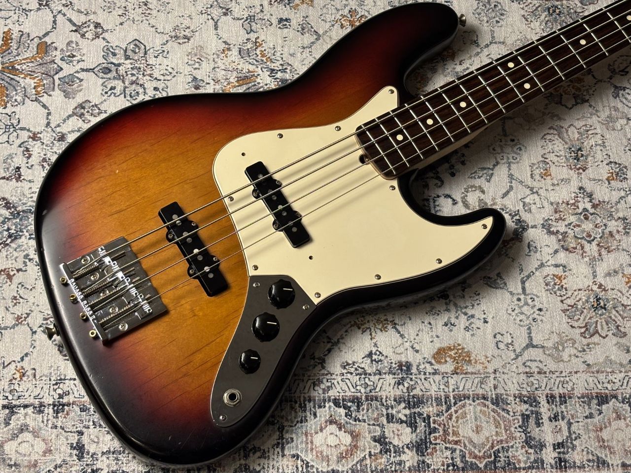 Fender Highway One Jazz Bass Upgrade（中古/送料無料）【楽器検索