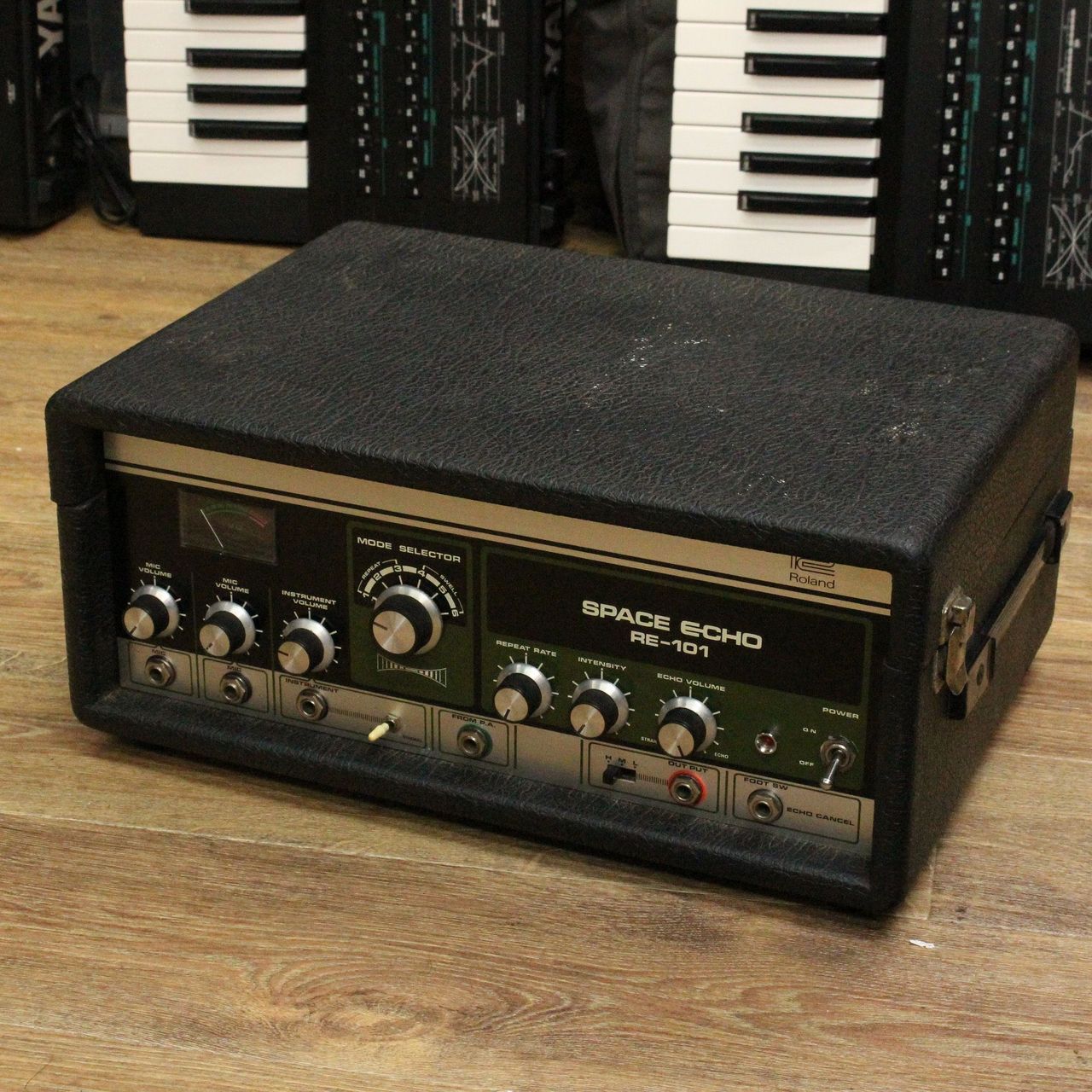 Roland RE-101 Space Echo 【Vintage】 【キーボードマート新宿