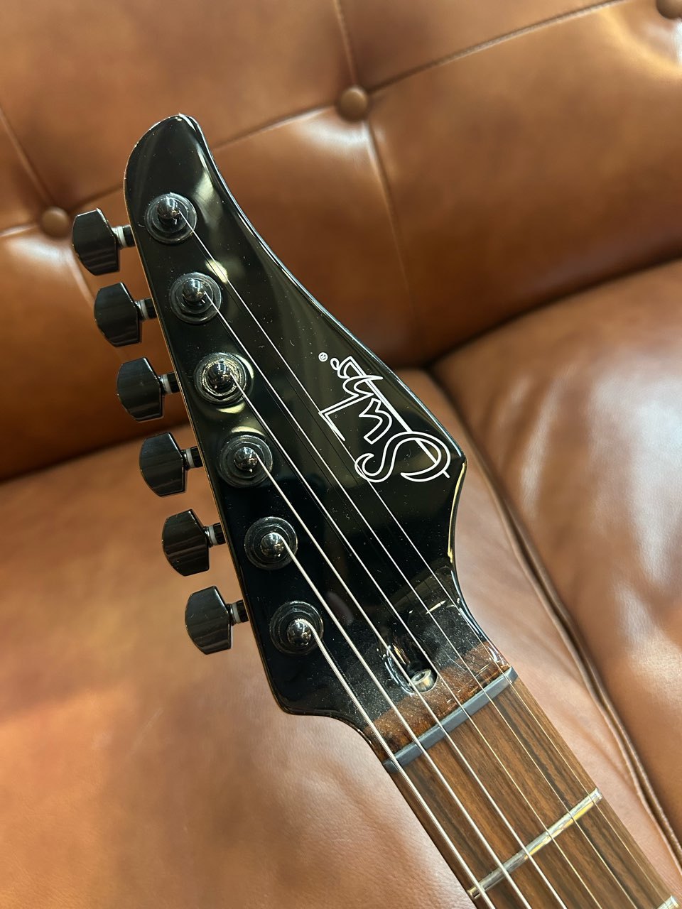 新製品、本格ハープ19弦(半音レバー付)WH19-1-MH、ハイグレードモデル♪ 新製品、本格ハープ19弦(半音レバー付)、WH19-1-MH、全国送料無料！