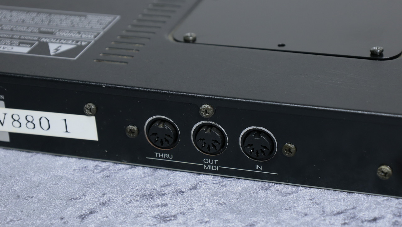 Roland JV-880【中古】（中古）【楽器検索デジマート】