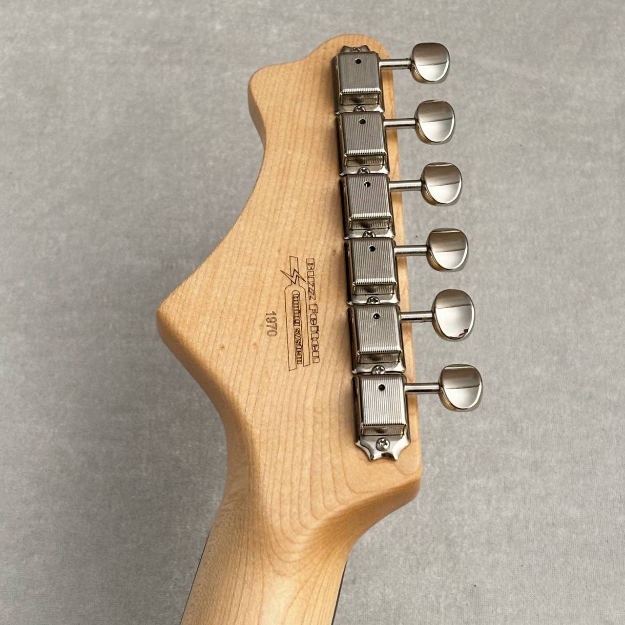 1970年代　インプットジャック＋プレートセット　本物のヴィンテージ infinite Trad Fullsize Dinky ST Lami / Stabilized Blue