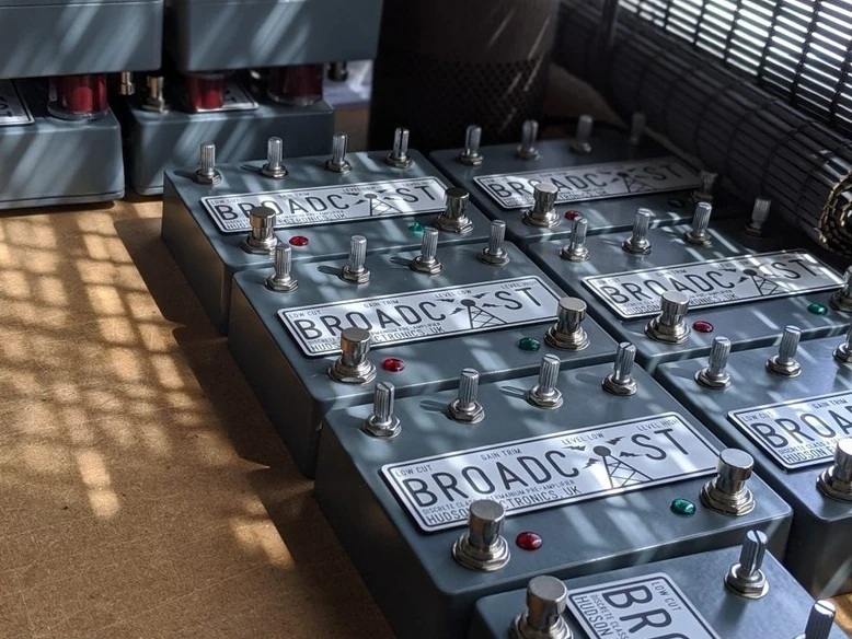 Hudson Electronics Broadcast- Dual Foot Switch（新品）【楽器検索