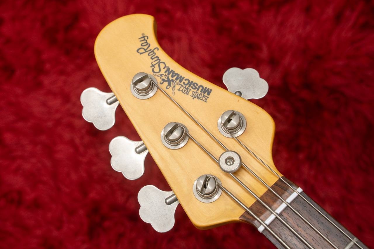 【美品】musicman stingray4 USA 1999年製 美品】musicman stingray4 USA 1999年製 1998 Music Man