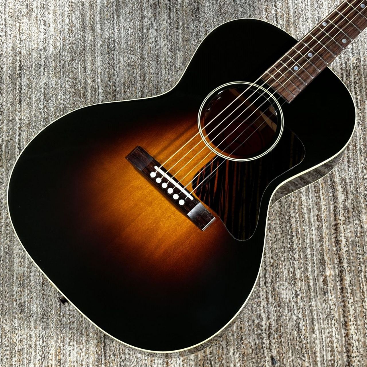 ギブソンl-00 2022年製　アコギ Gibson Gibson's most popular small-bodied acoustic model gets the
