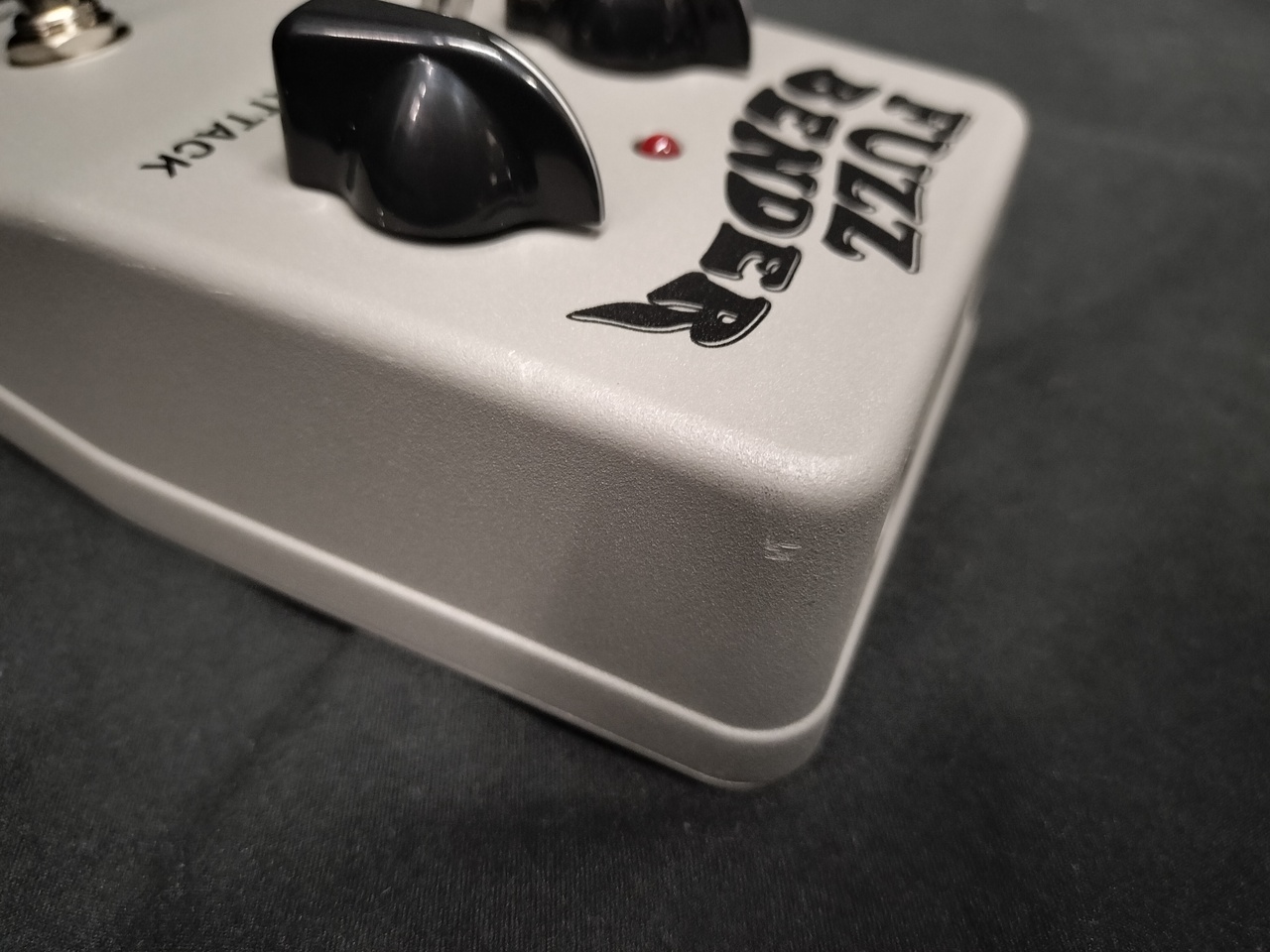 BEHRINGER FUZZ BENDER (ファズ サイケ トーンベンダー?)（新品