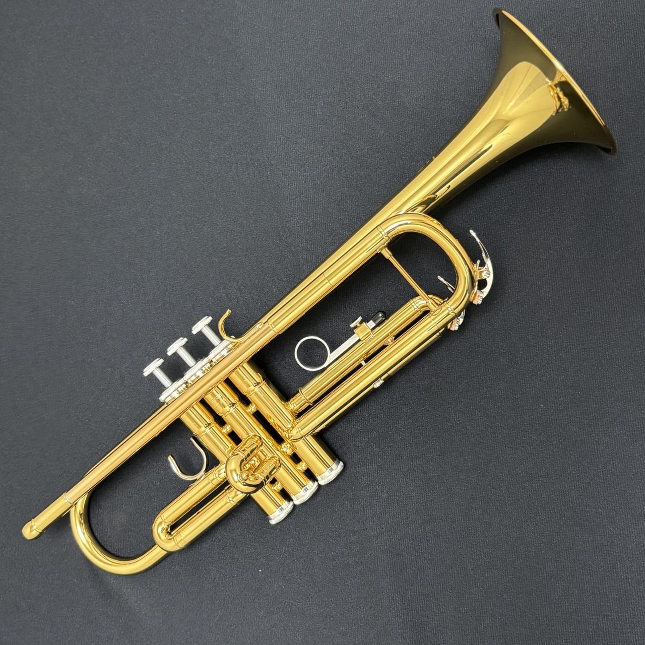 YAMAHA YTR-3335 B♭ トランペットYTR3335