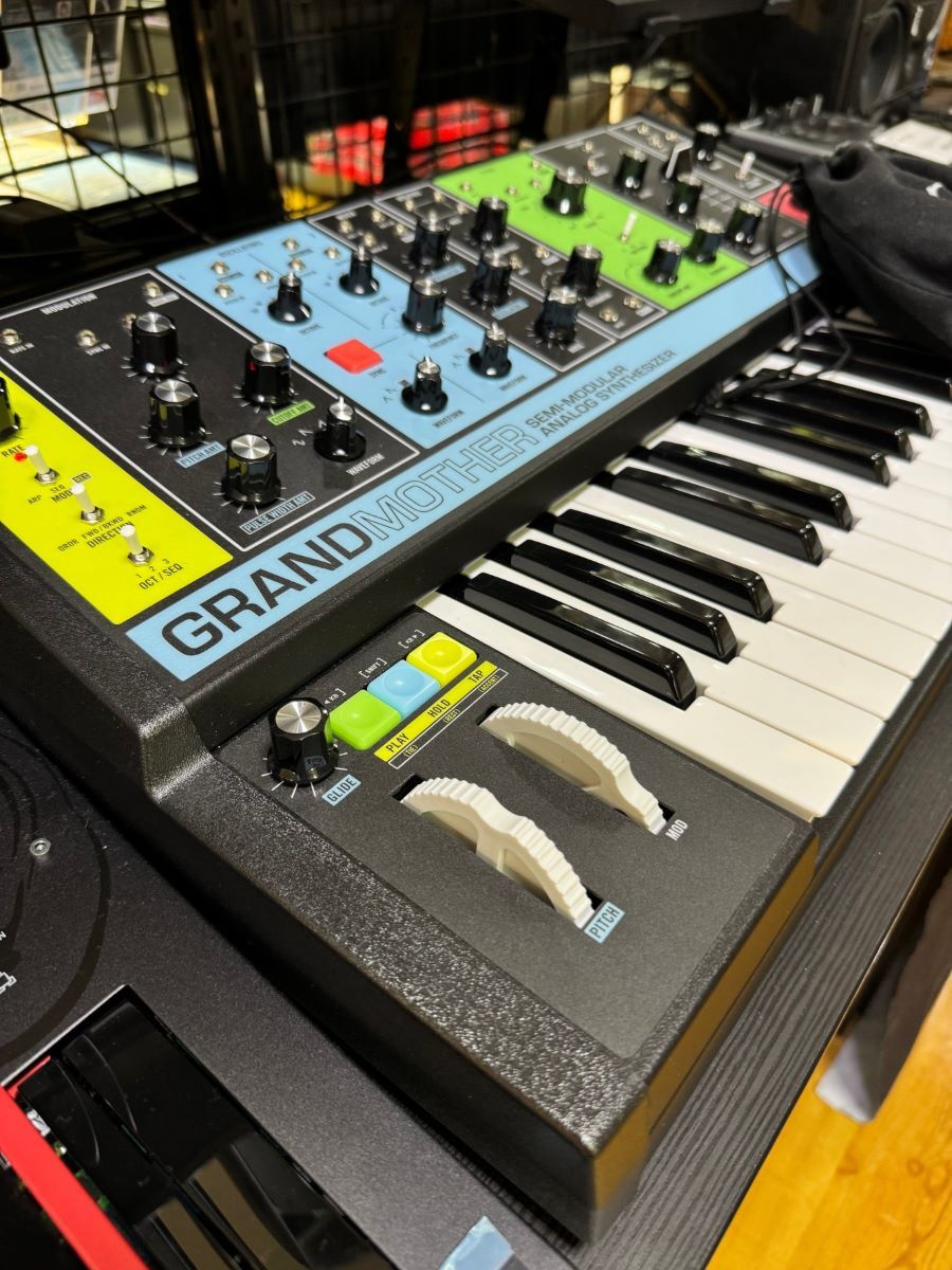 Moog 【店頭展示品】GRANDMOTHER セミモジュラー アナログ