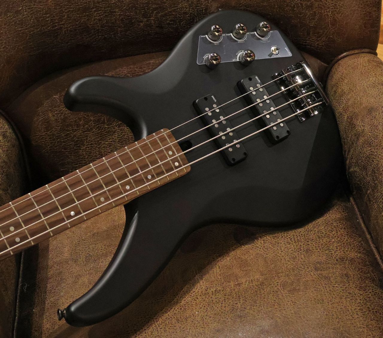 YAMAHA TRBX504 Translucent Black 【現物写真】3.62Kg（新品/送料無料