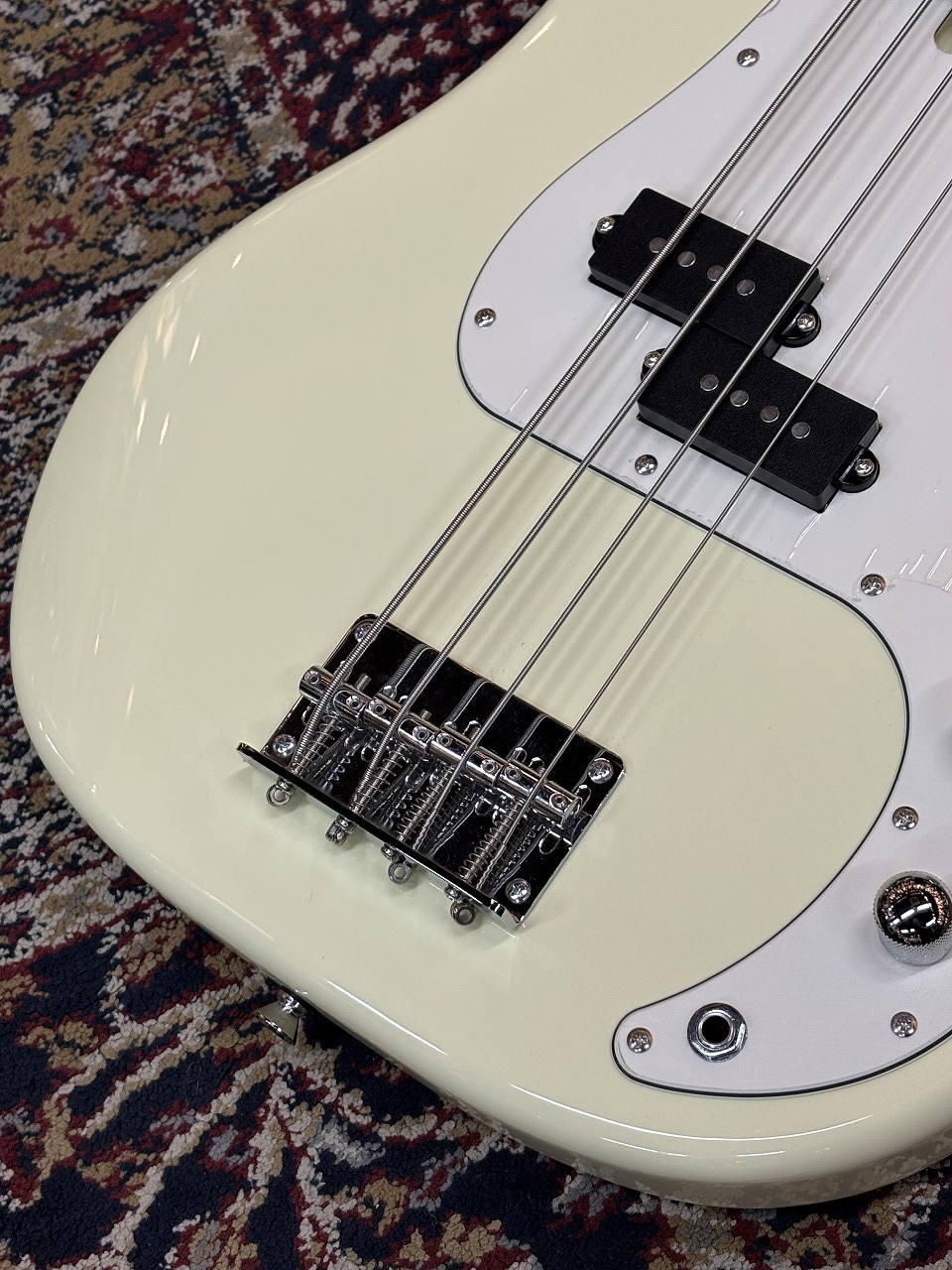 Bacchus BPB-1DX RSM/M - OWH (Olympic White) -（新品）【楽器検索