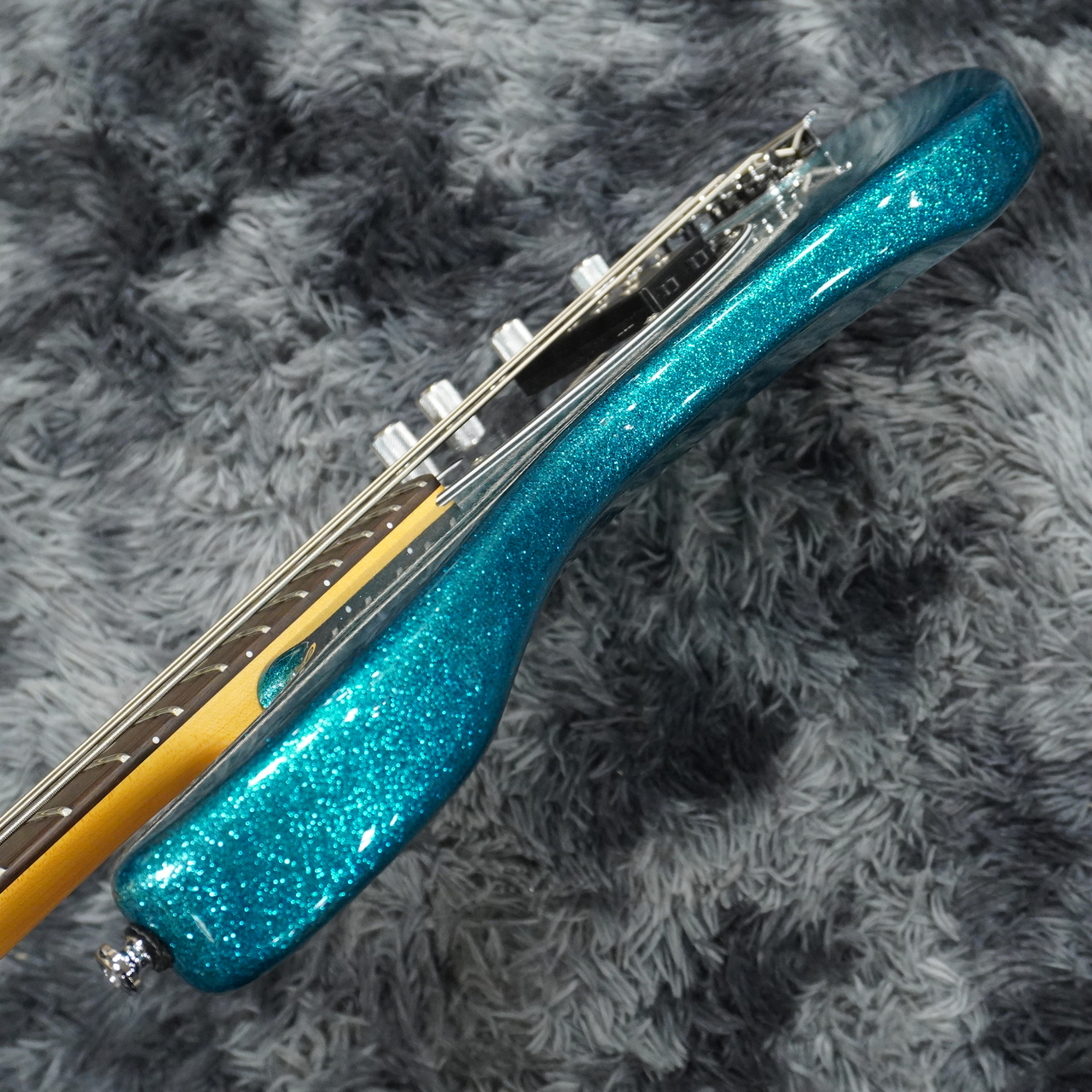 Sire Marcus Miller Z3 4-String Skyburst.SP (Skyburst Sparkle