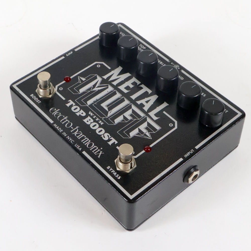 バンドメイド　エフェクター　ディストーション BAND-MAIDのハードなサウンドを支える、KANAMIのライブ用アンプ