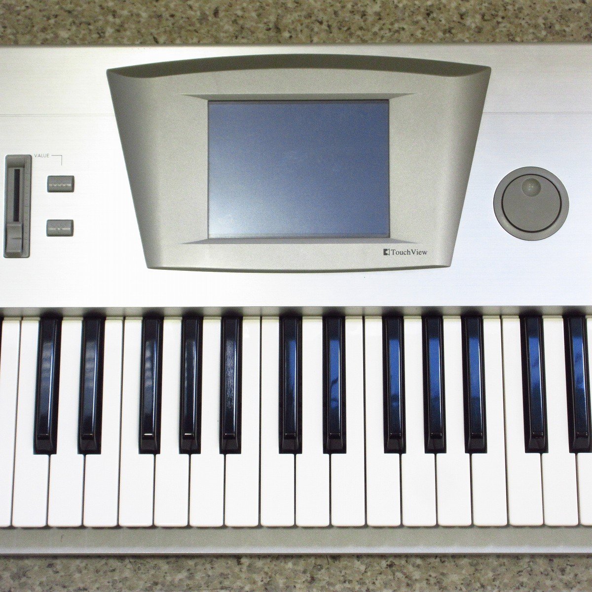 【良品】KORG シンセサイザー TRINITYPLUSトリニティプラス KORG TRINITY plusが来ました : 風流音色まねゑもん