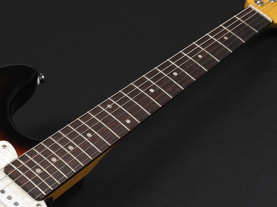 G&L Tribute Series Legacy 3TS ~3-Tone Sunburst~（新品特価/送料無料