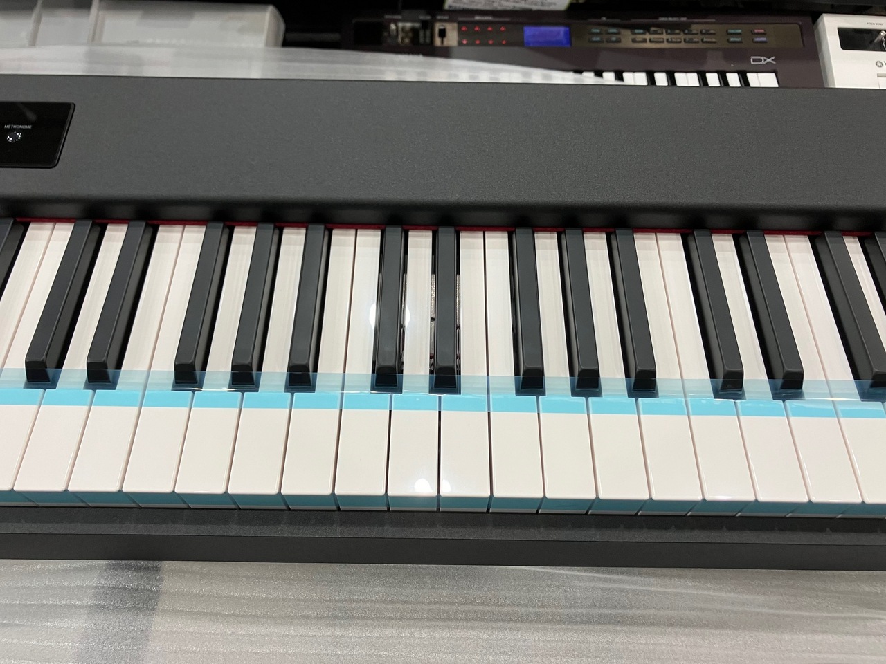 KORG D1 電子ピアノ (引き渡し限定) KORG D1｜持ち運び可能な本格鍵盤電子ピアノ・ステージピアノ