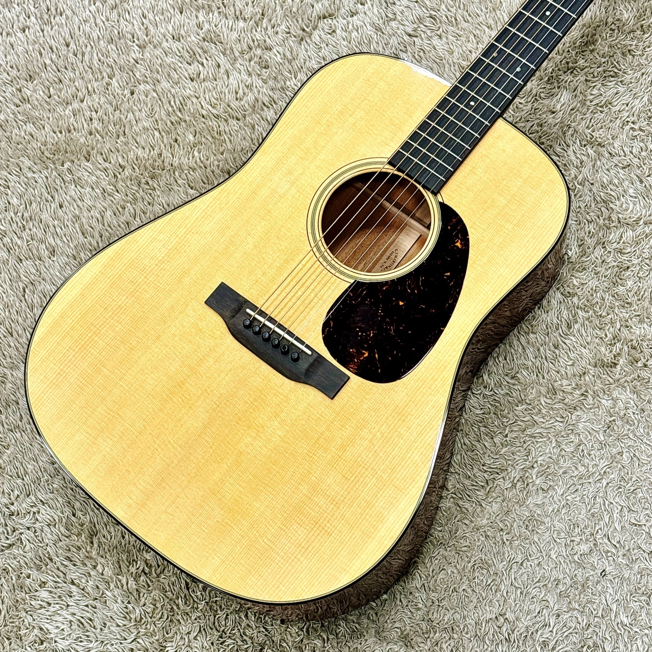 Martin D-18 Standard