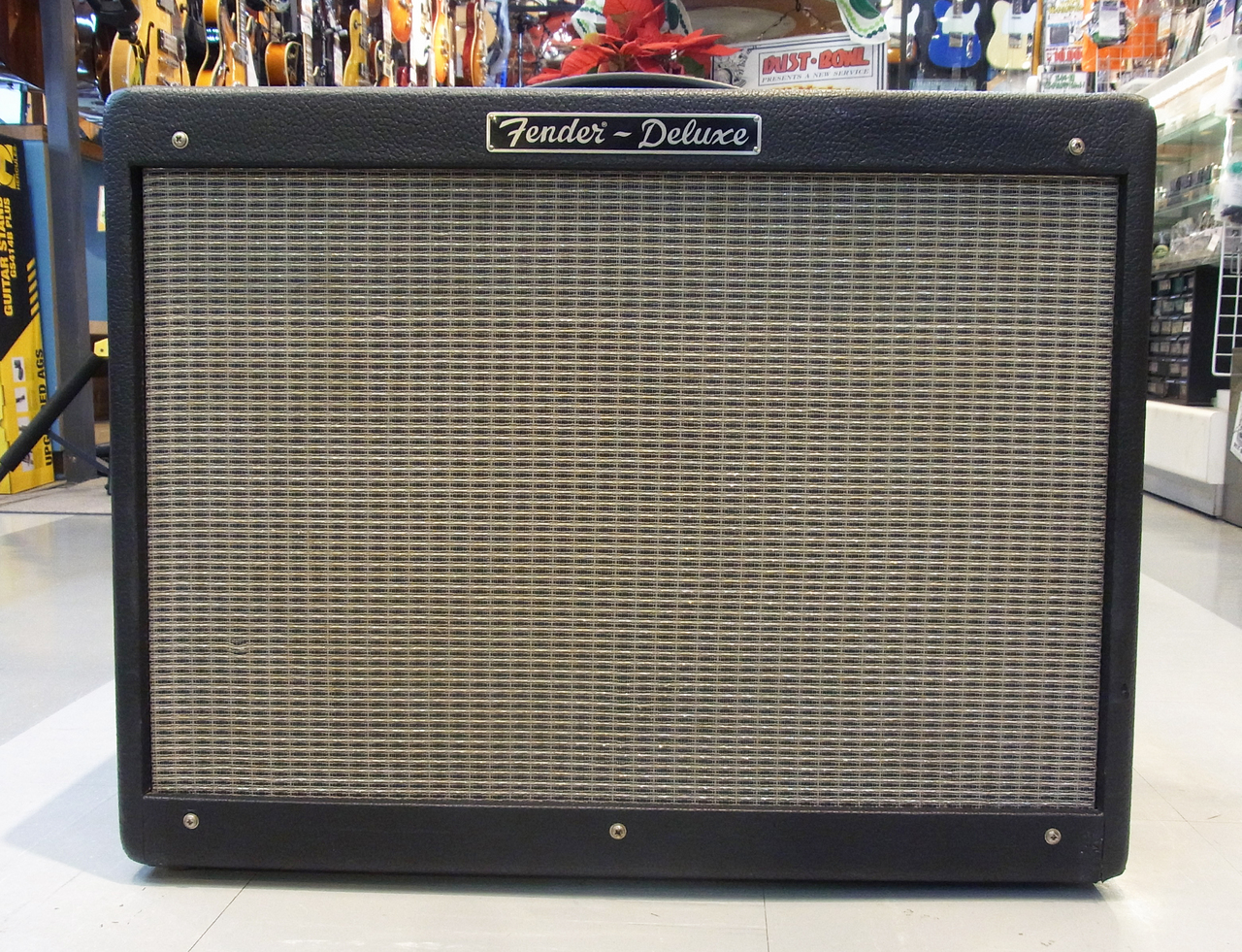 2024定番人気美品 フェンダー FENDER 真空管ギターアンプ HOT ROD DELUXE III Silver Noir Two Tone 15台限定 コンボアンプ 40W 12インチスピーカー動作 コンボ