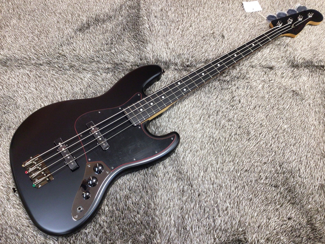 Fender Made in Japan Limited Hybrid II Jazz Bass, NOIR【限定