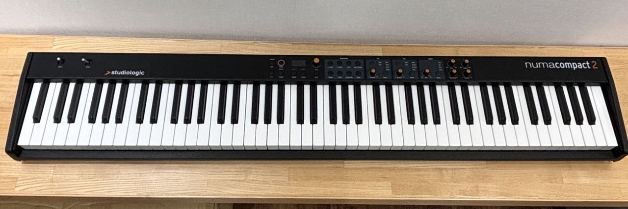 Studiologic Numa Compact 2 専用ケース付き（中古/送料無料