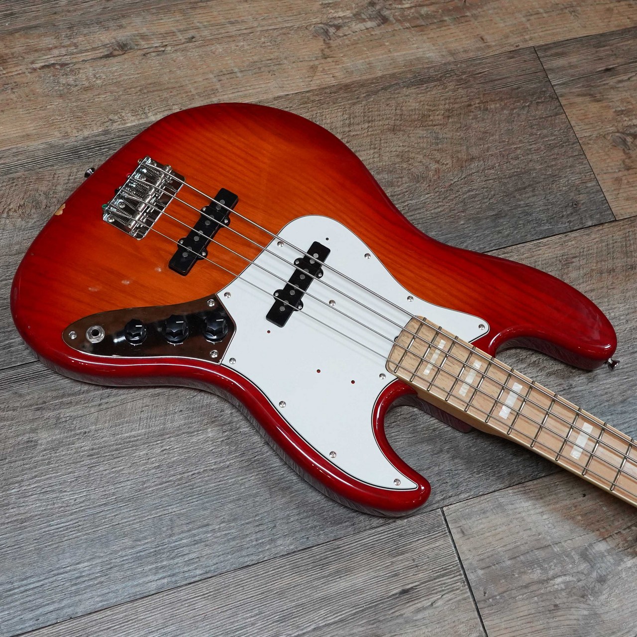 Fender Japan JB75（中古）【楽器検索デジマート】
