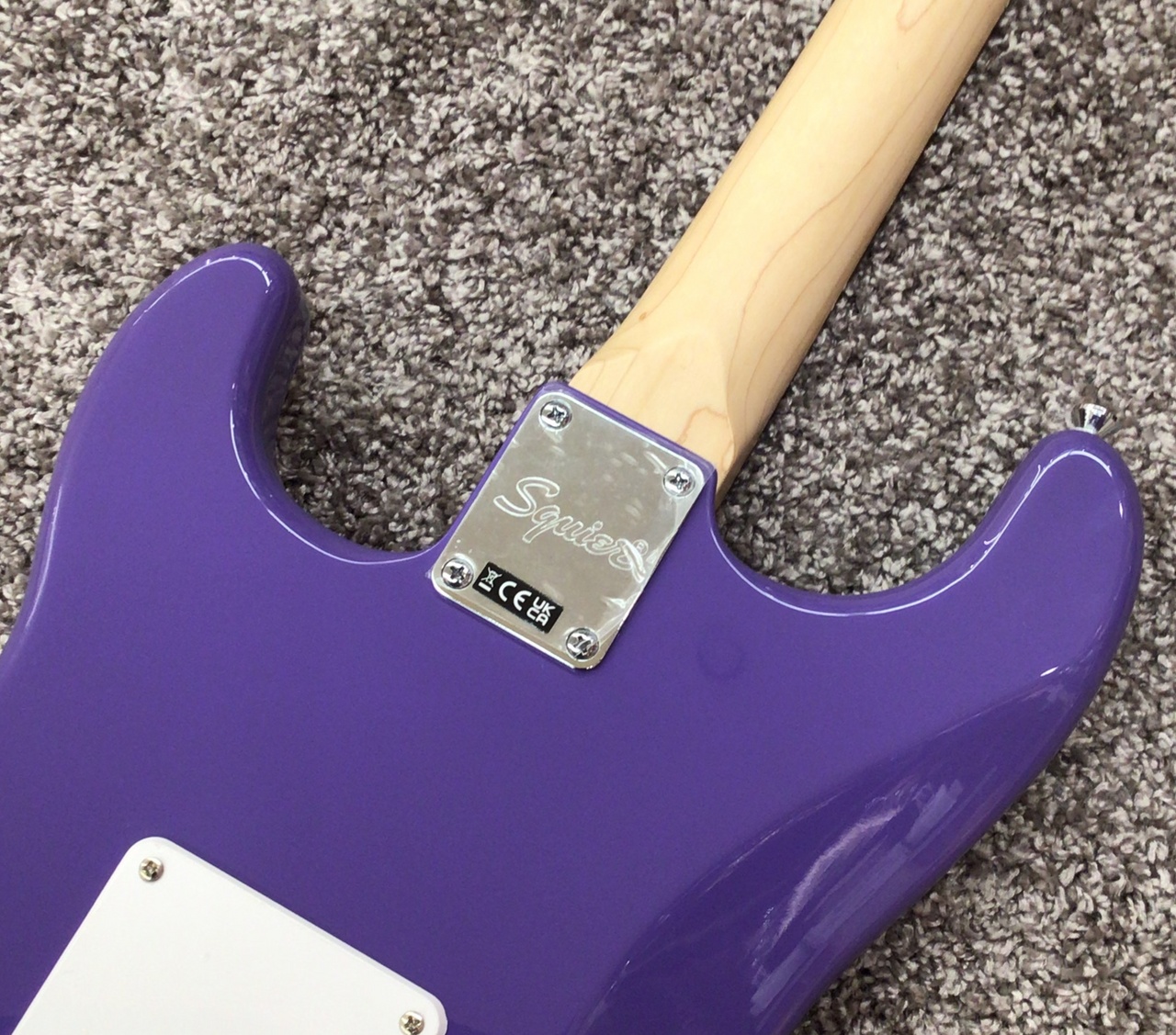 Squier by Fender Sonic Stratocaster / UVT(Ultraviolet)（新品