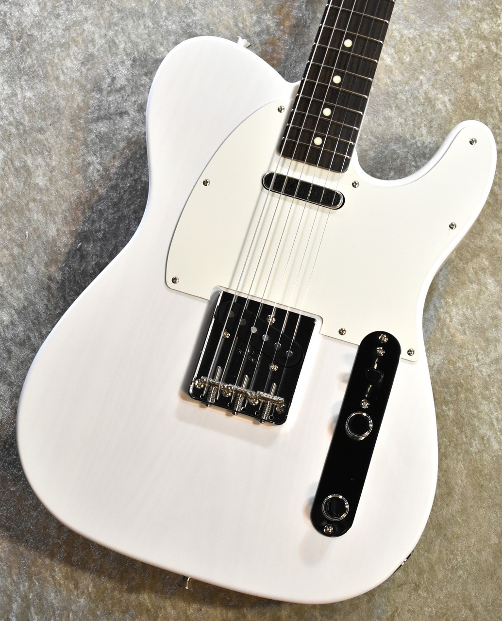 Fender FSR Made in Japan Traditional 60s Telecaster -White