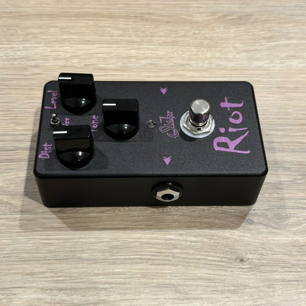 【未使用品】Suhr Riot Black Edition Suhr Amps Riot (Black Edition) ｜イケベ楽器店オンラインストア