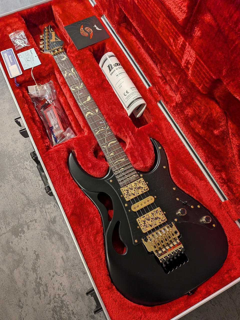 Ibanez 【역사상 가장 아름다운 "검정"】PIA3761 "Paradise in Art" Onyx Black #F2624470【3.69kg】 사진 5