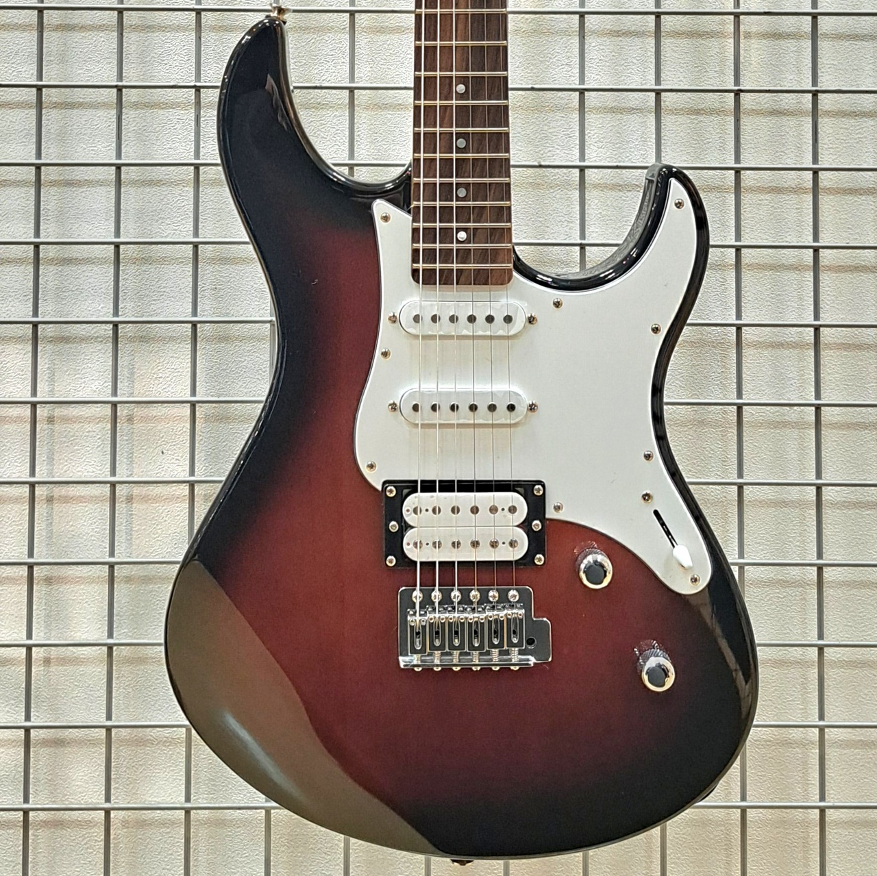 YAMAHA PACIFICA112V / オールドバイオリンサンバースト (OVS)（新品 