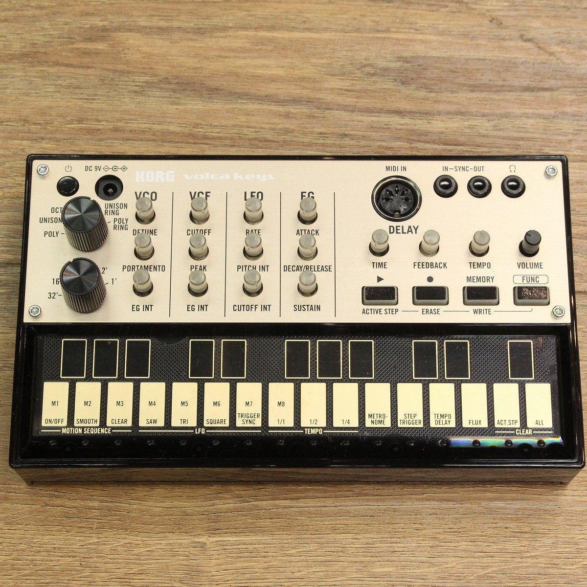 KORG volca keys アナログシンセサイザー 開封後ほぼ未使用 KORG volca keys アナログシンセサイザー 開封後ほぼ未使用