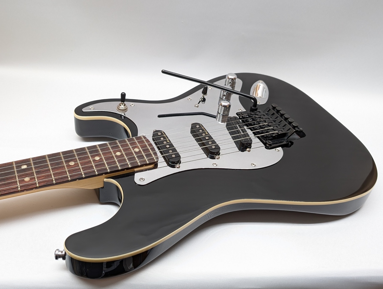 Fender Tom Morello Stratocaster（中古/送料無料）【楽器検索デジマート】