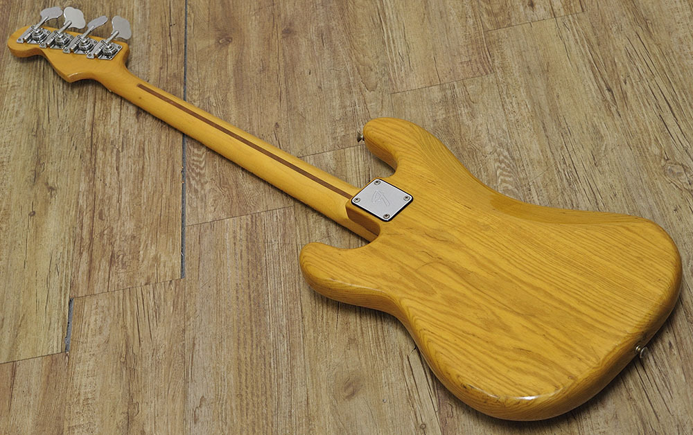 Fender 1982 Precision Bass（ビンテージ）【楽器検索デジマート】