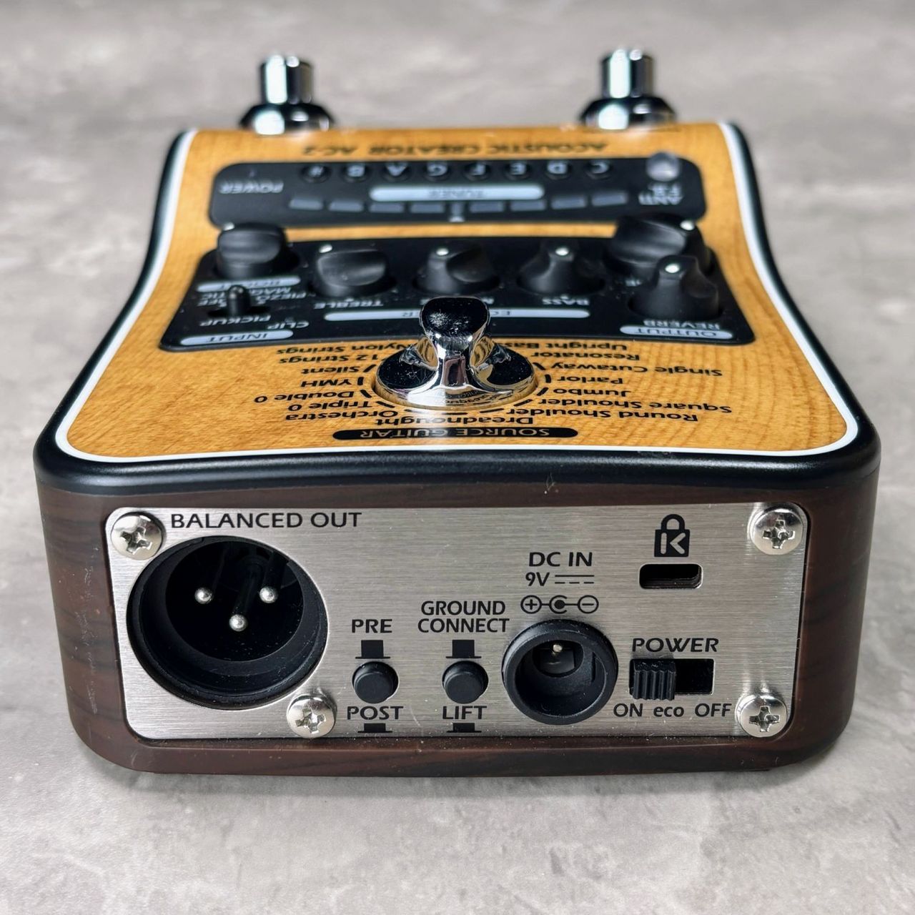 ZOOM AC-2 Acoustic Creator アコースティックギター用プリアンプ