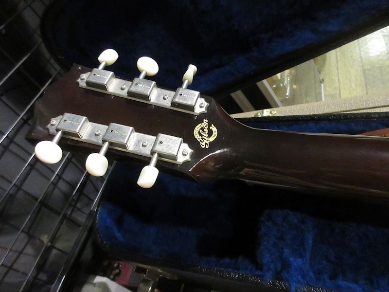 Gibson Custom Shop 1942 LG-2 