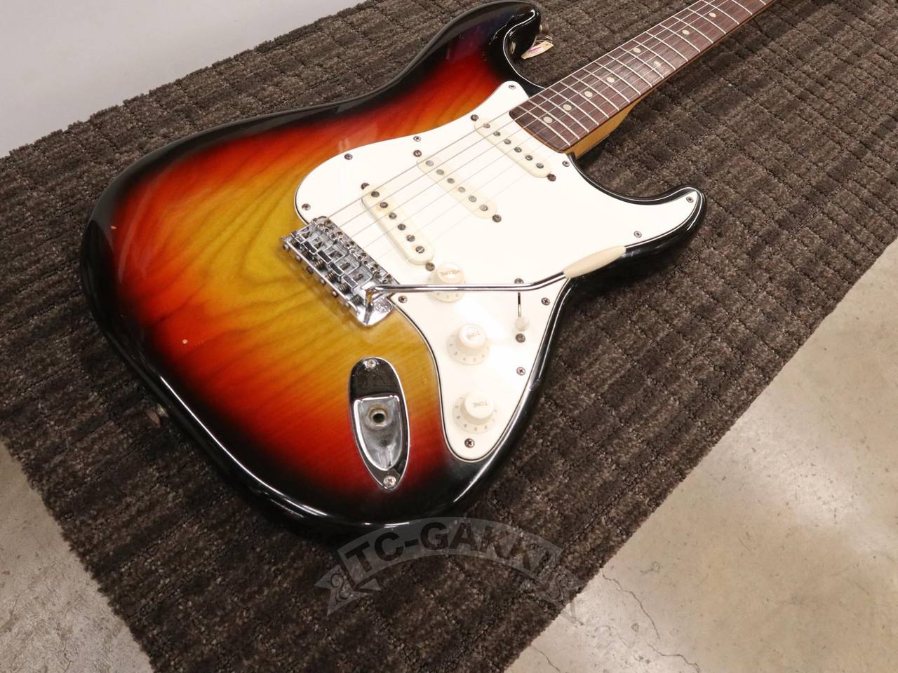 Fender Classic 50's アッシュ！傷あり Fender 1979 Stratocaster Ash / Rosewood（ビンテージ）【楽器検索
