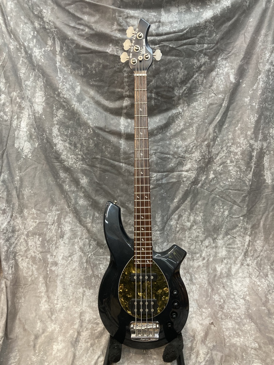 MUSIC MAN Bongo 4 HS（中古）【楽器検索デジマート】