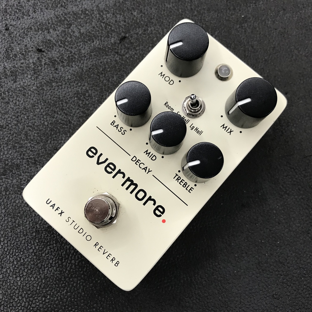 UAFX evermore studio reverb USED 美品 Universal Audio UAFX Evermore Studio Reverb – United States