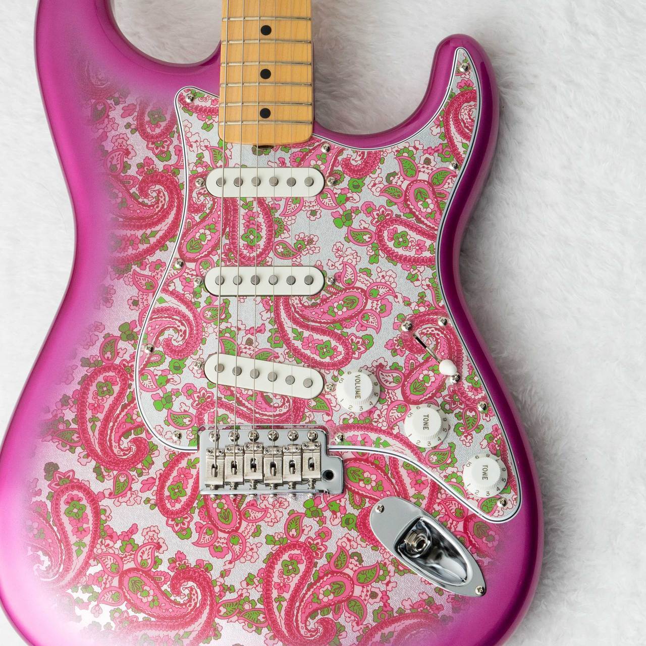 Fender Made in Japan Limited Stratocaster Pink Paisley【2025年限定