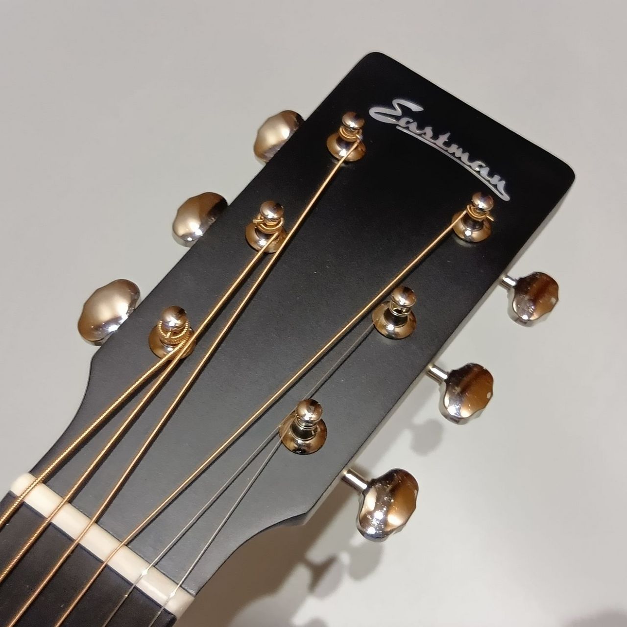Eastman E1-OMCE-SP エレアコギター／OMCE（新品/送料無料）【楽器