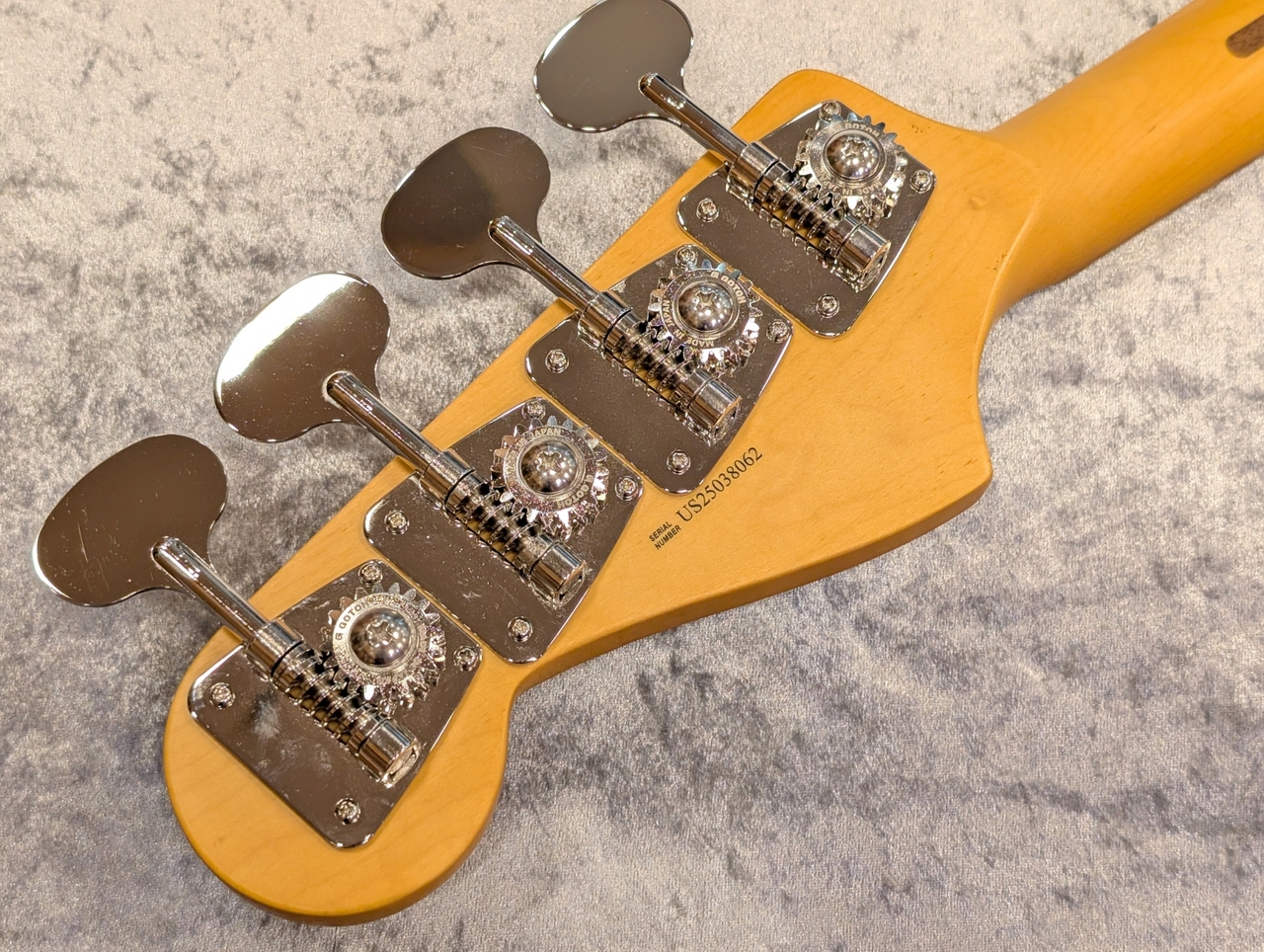 Fender 【新製品】American Professional Classic Jazz Bass / Faded