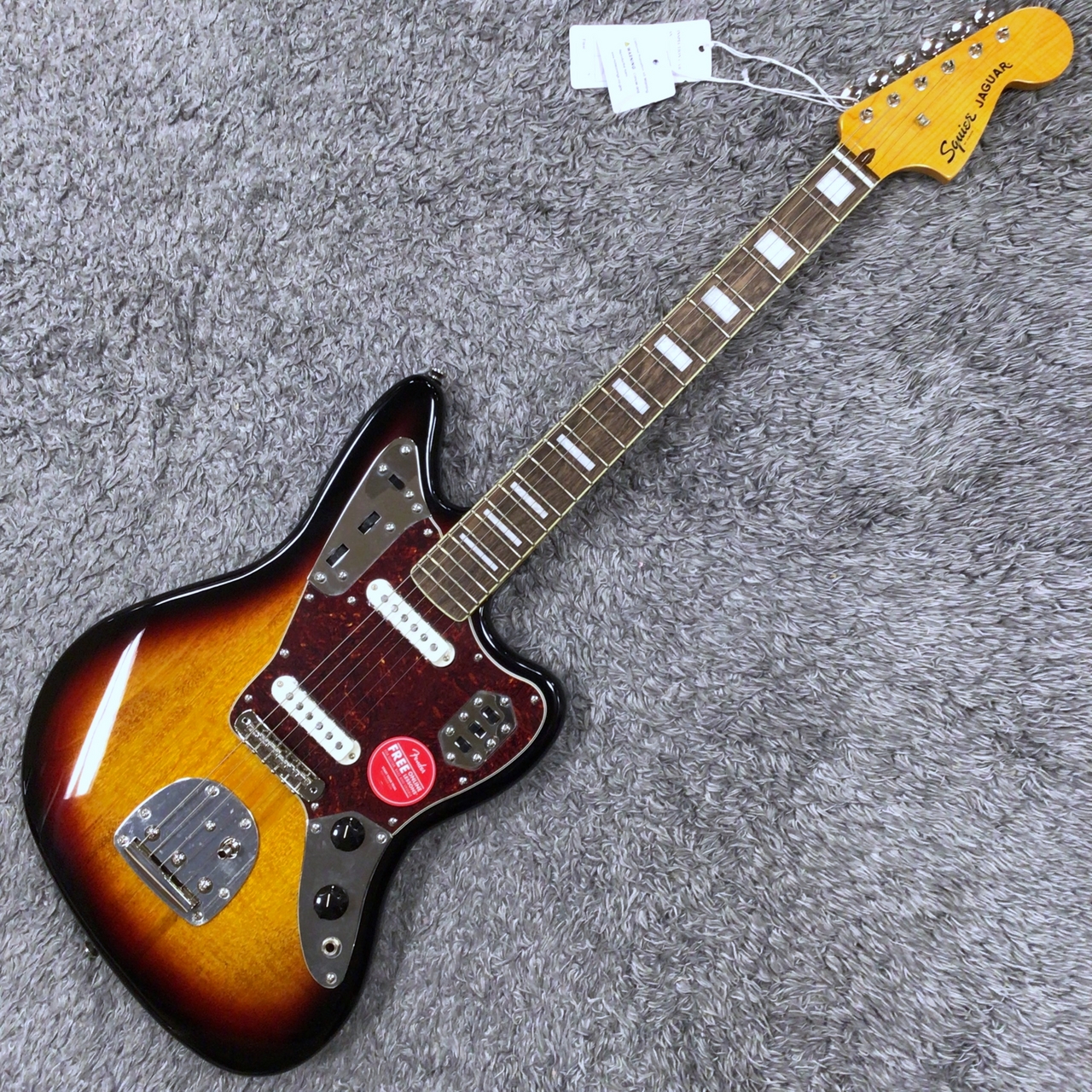 Squier by Fender Classic Vibe '70s Jaguar 3-Color Sunburst