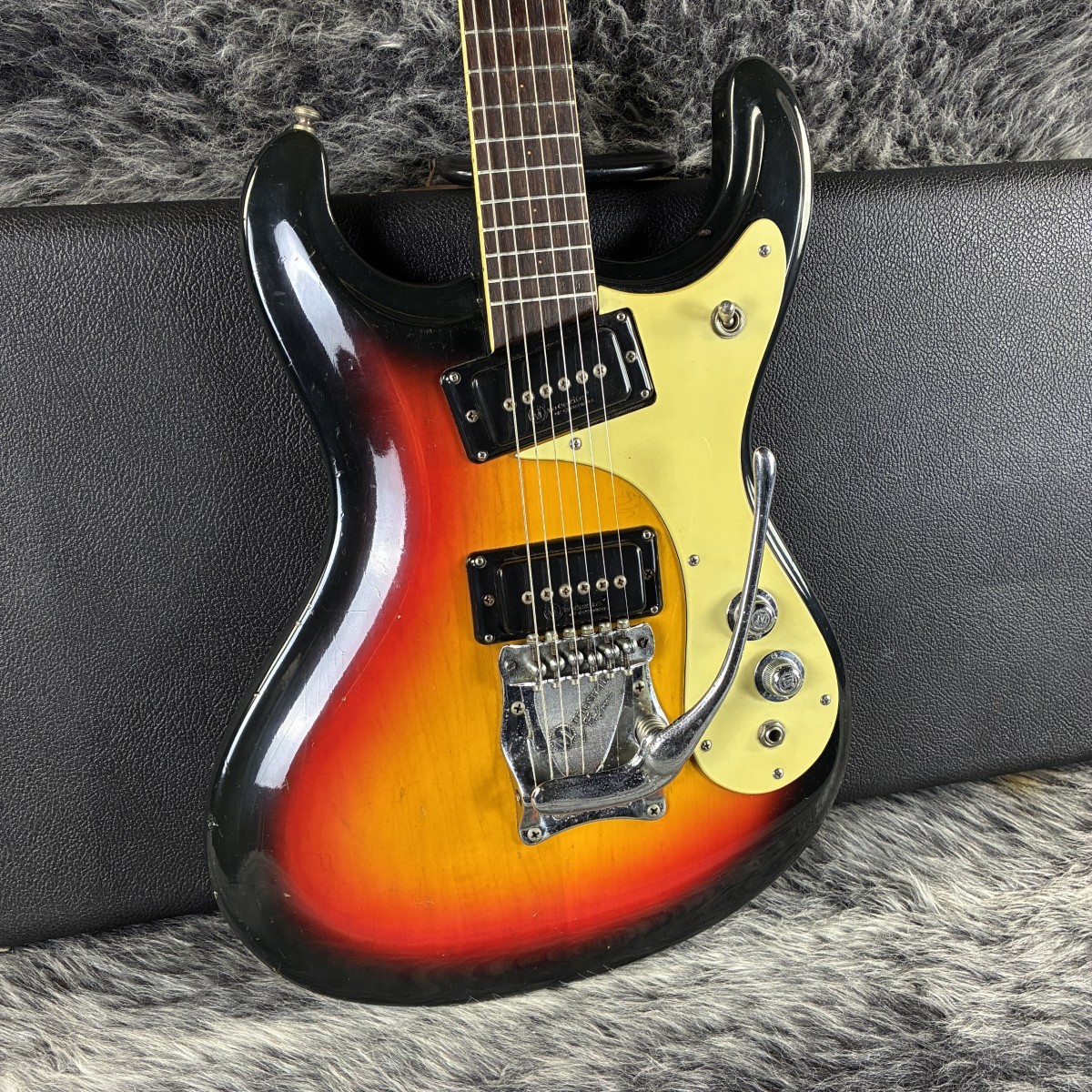 Mosrite The Ventures Model 1966（ビンテージ/送料無料）【楽器検索