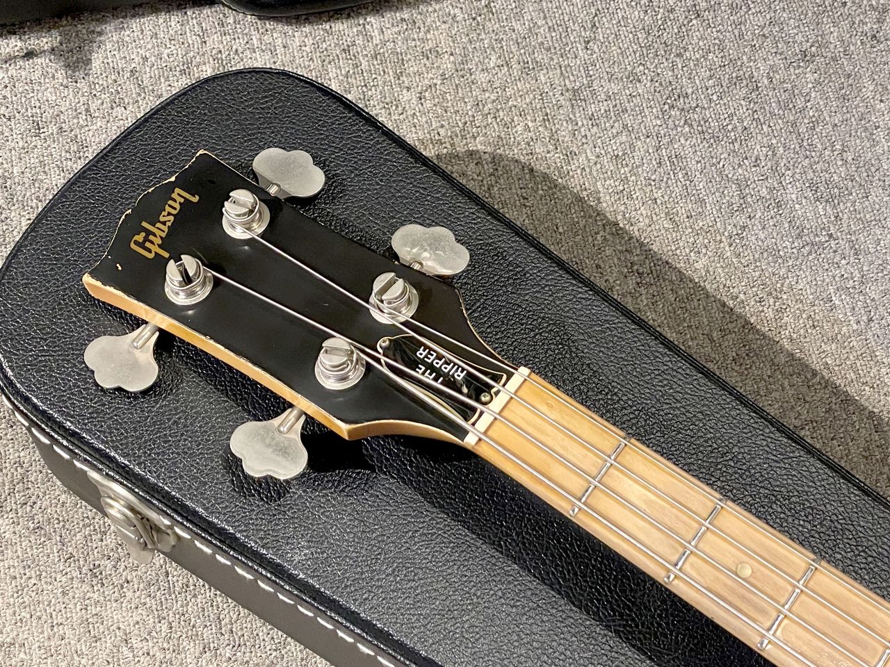メ*ラ様 Gibson　RIPPER　ベース Gibson The Ripper Bass L-9S（ビンテージ）【楽器検索デジマート】