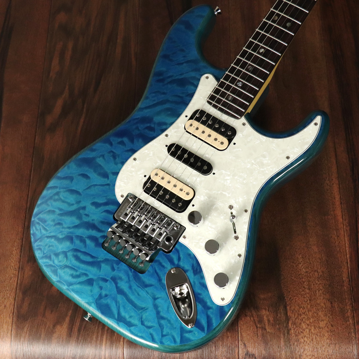 Fender Michiya Haruhata Stratocaster Caribbean Blue Trans 春畑道哉モデル  【梅田店】（新品/送料無料）【楽器検索デジマート】