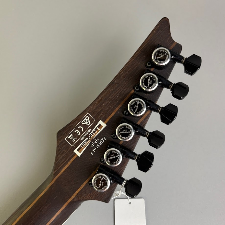 Ibanez RB830 32インチ オールラッカーリフィニッシュ品 Ibanez 【Fishmanピックアップ搭載】 RG631ALF -Blue Chameleon-（新品