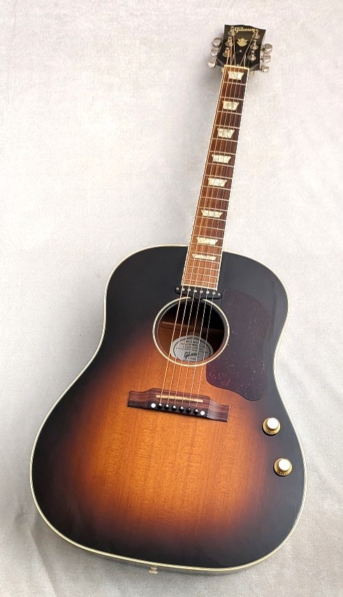 最終値下げ　ギブソンj-160eトップ単板モデル 1954年製、初年度生産のGIbson J-160Eが奇跡の入荷、トップ単板