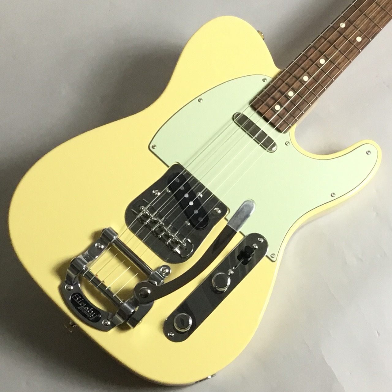 Fender (フェンダー)Limited Traditional 60s Telecaster Bigsby Rosewood  Fingerboard Vintage White（新品/送料無料）【楽器検索デジマート】