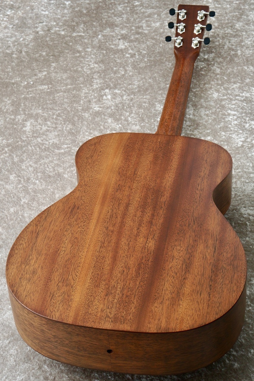 Martin 000-15M #3008317【USA製のオールマホガニー】【動画あり